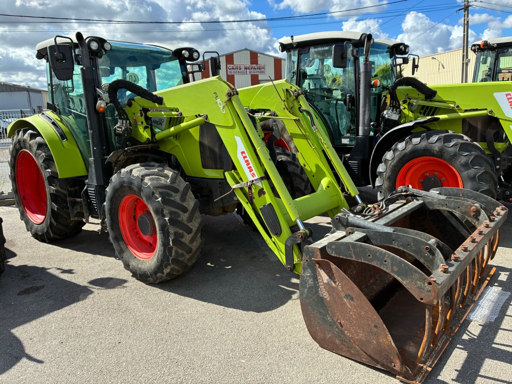 Tracteur CLAAS ARION 410 - photo slide 1