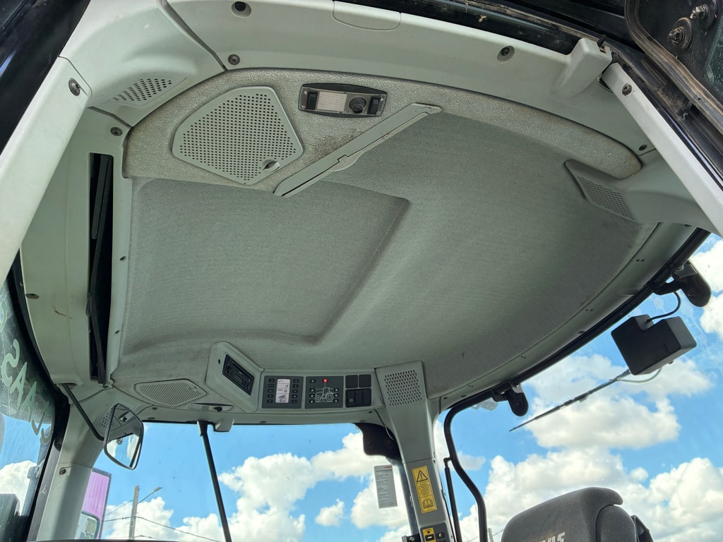 Tracteur CLAAS ARION 650 CEBIS  - photo slide 11