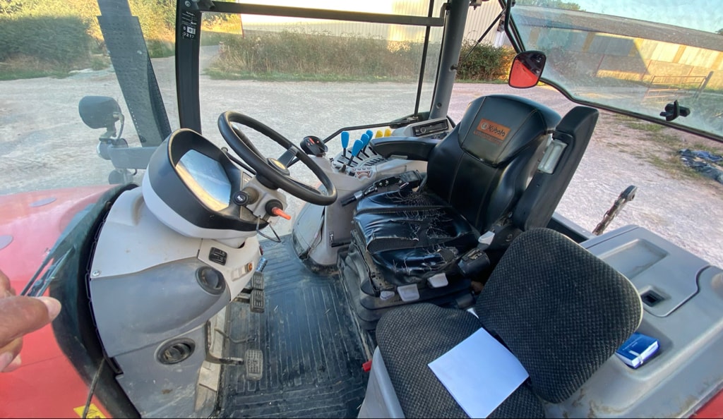 Tracteur KUBOTA M 7151 K ACCESS - photo slide 13