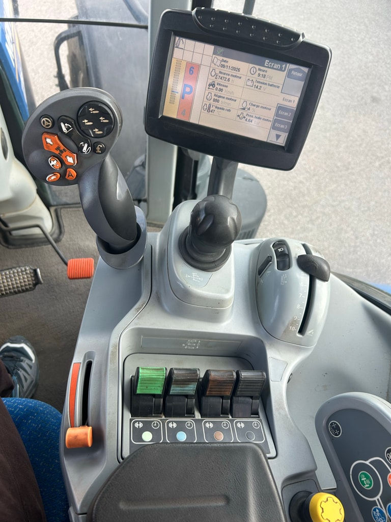 Tracteur NEW HOLLAND T7.185 - photo slide 9