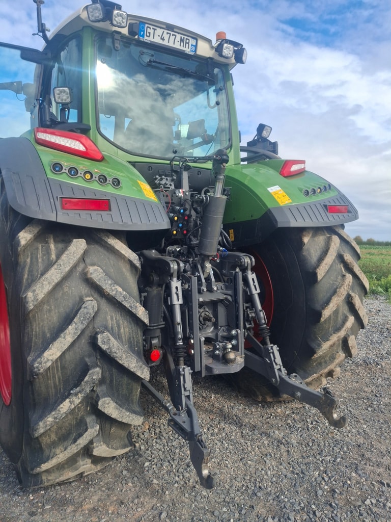 Tracteur FENDT 728 profi+ - photo slide 4