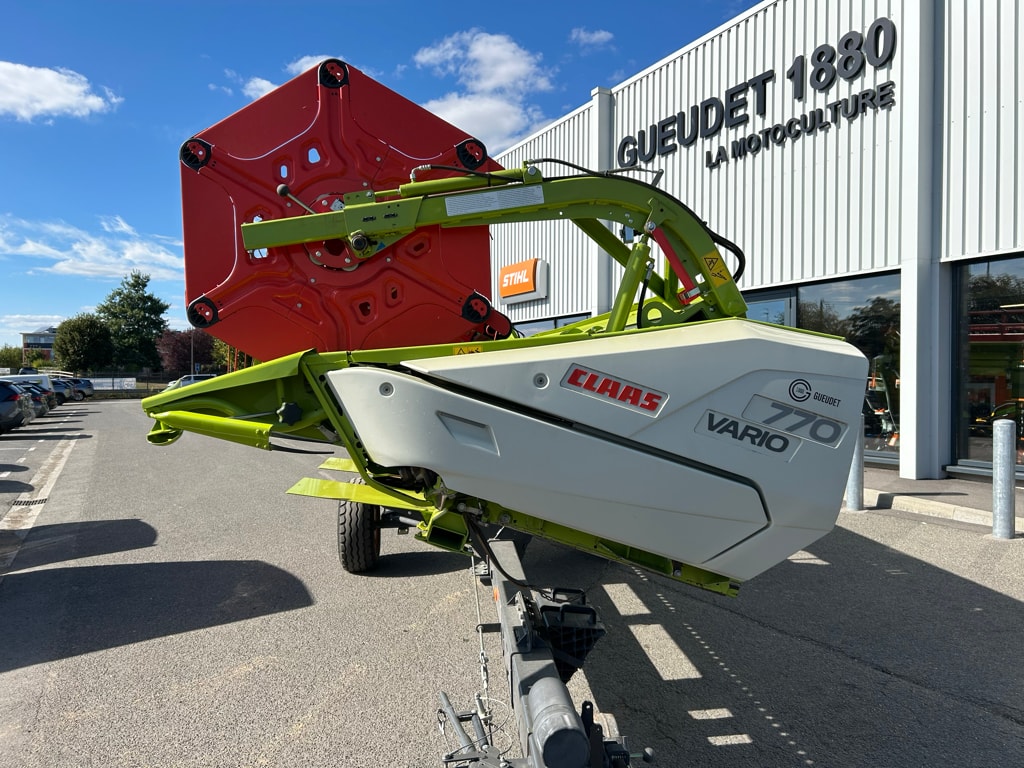Moissonneuse CLAAS Lexion 6700 - photo slide 14