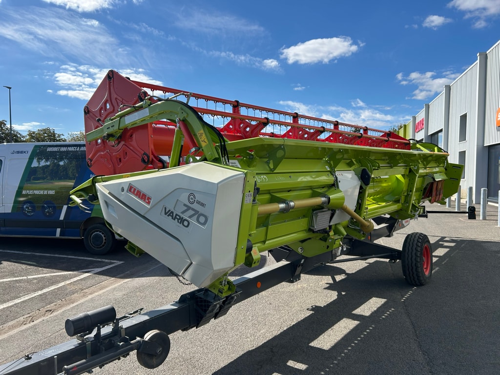 Moissonneuse CLAAS Lexion 6700 - photo slide 15