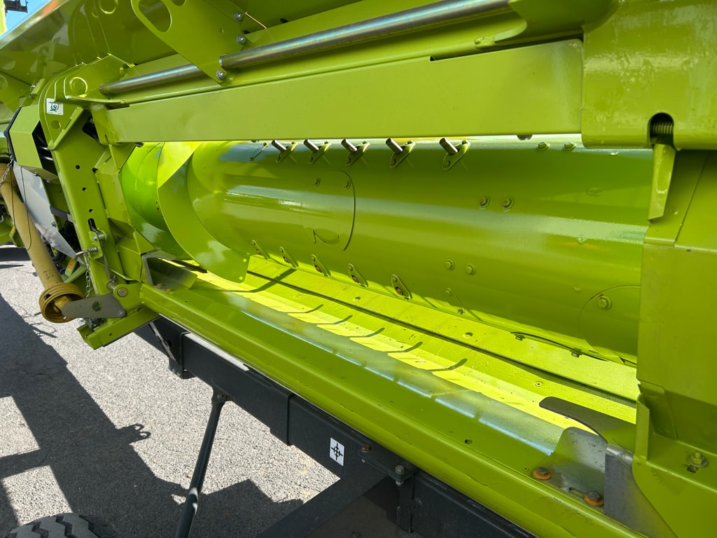 Moissonneuse CLAAS Lexion 6700 - photo slide 23