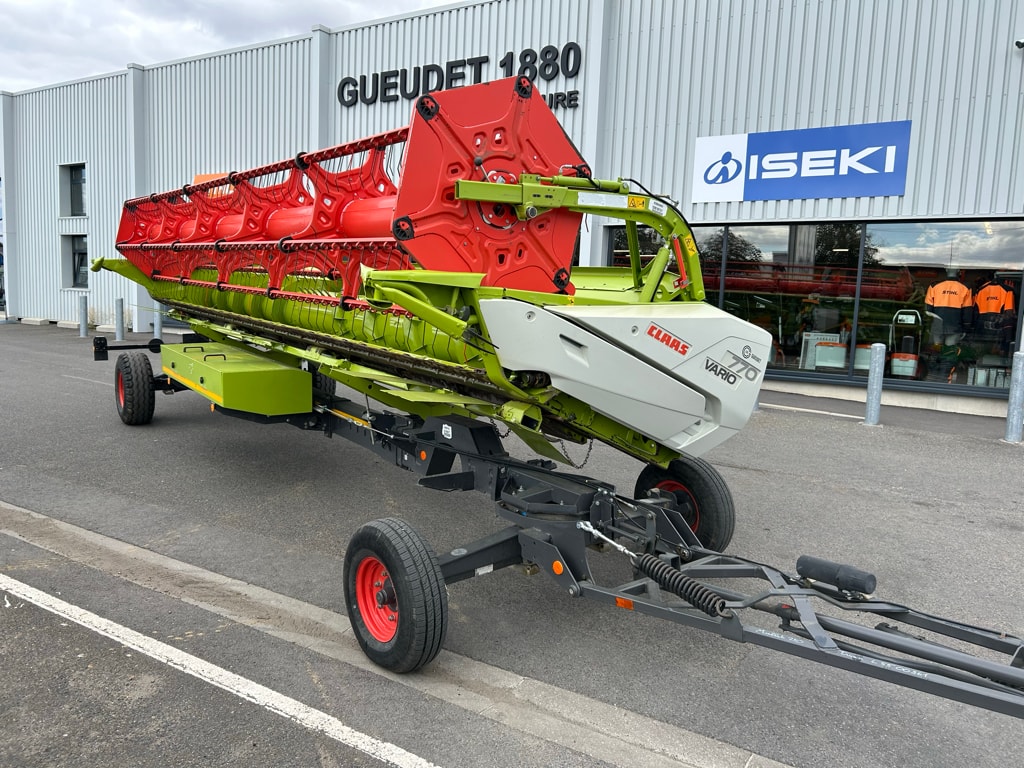 Moissonneuse CLAAS Trion 750 - photo slide 11