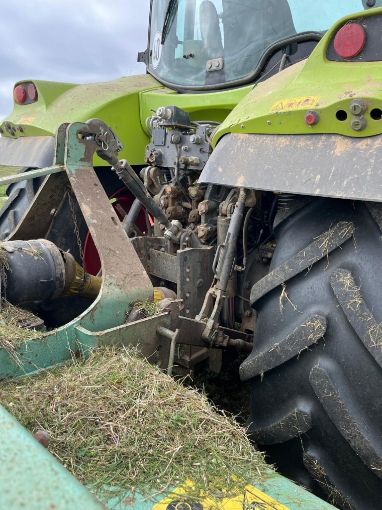 Tracteur CLAAS ARION 620 - photo slide 4