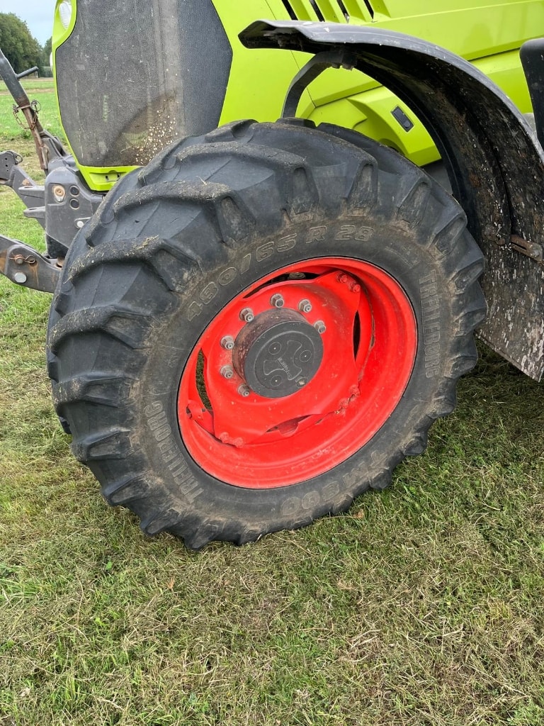 Tracteur CLAAS ARION 620 - photo slide 6