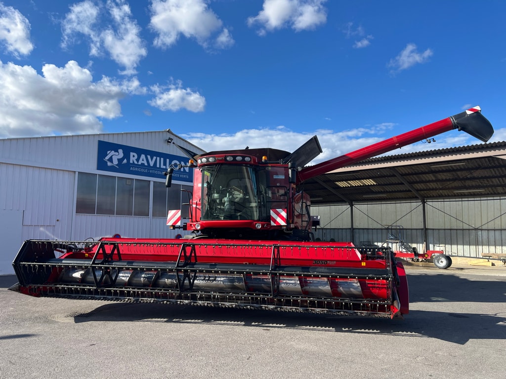 Moissonneuse CASE IH Axial 7230 - photo slide 12