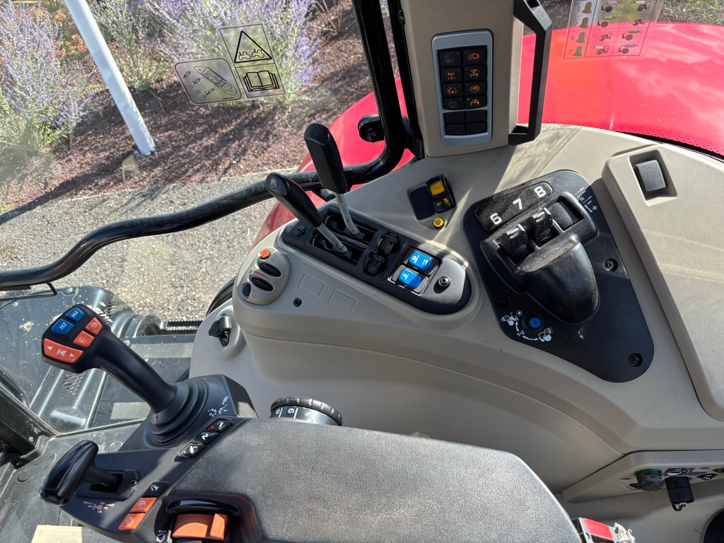 Tracteur MASSEY FERGUSON 7718 S - photo slide 12