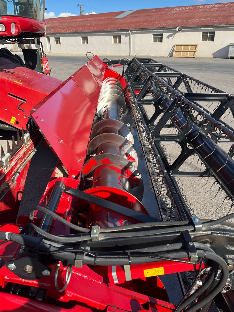 Moissonneuse CASE IH Axial 7230 - photo slide 14