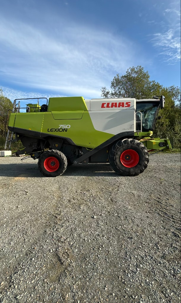 Moissonneuse CLAAS LEXION 750 - photo slide 9