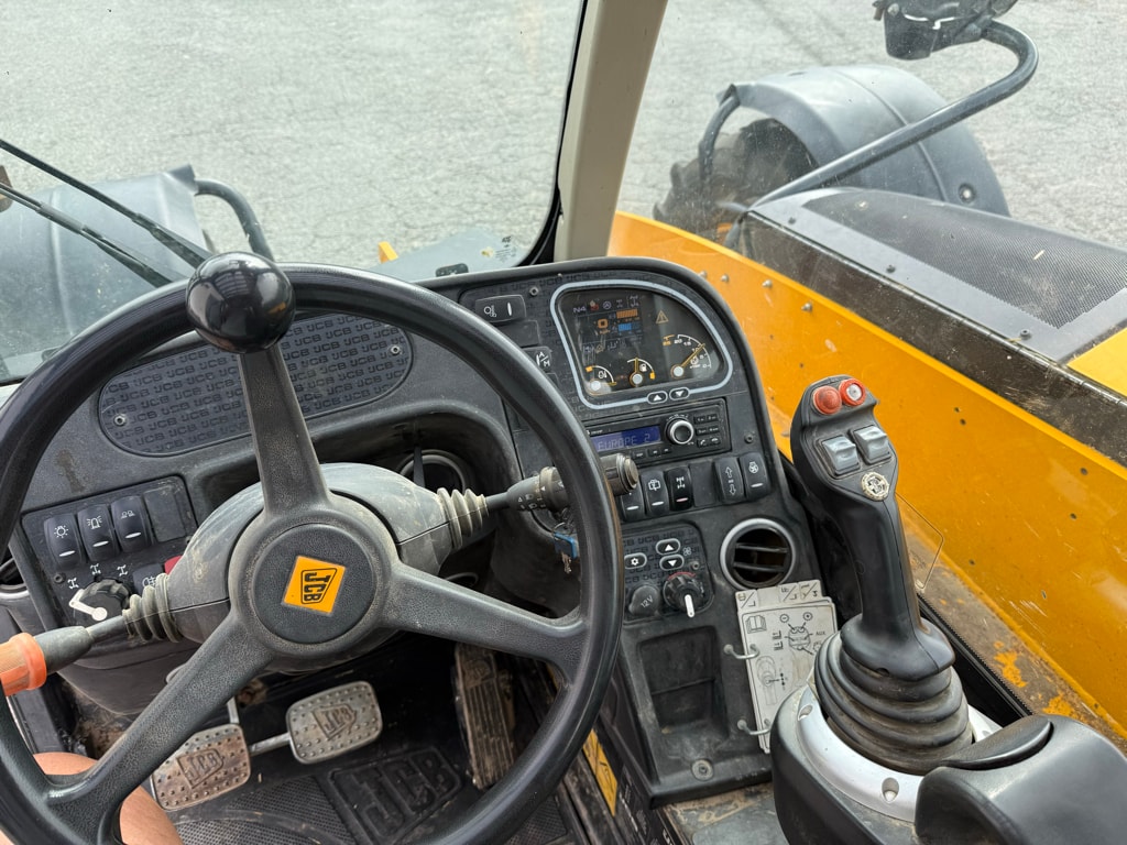 Telescopique JCB 531-70 AGRI SUPER - photo slide 9