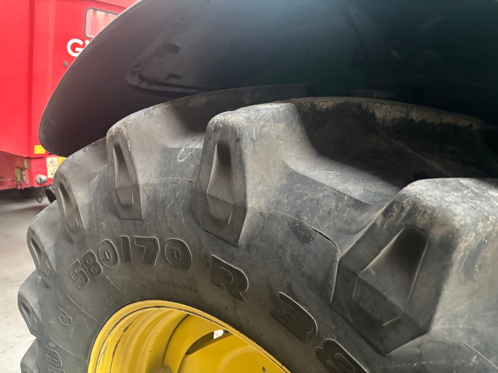 Tracteur JOHN DEERE 6820 PREMIUM - photo slide 6