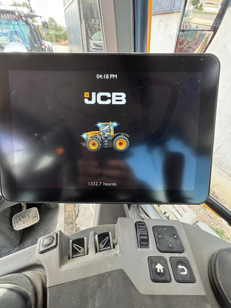 Tracteur JCB FASTRAC 4220 - photo slide 9