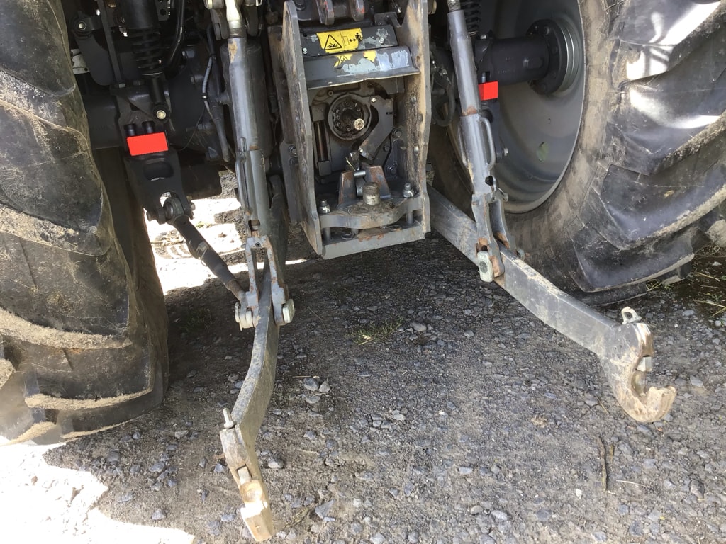 Tracteur chargeur MASSEY FERGUSON 5713 S  - photo slide 13