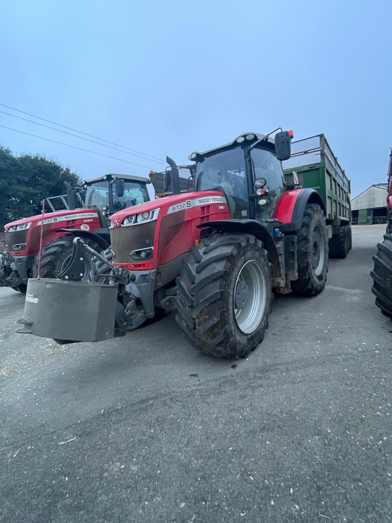 Tracteur MASSEY FERGUSON 8732S DYNA-VT EXCLUSIVE - photo slide 1