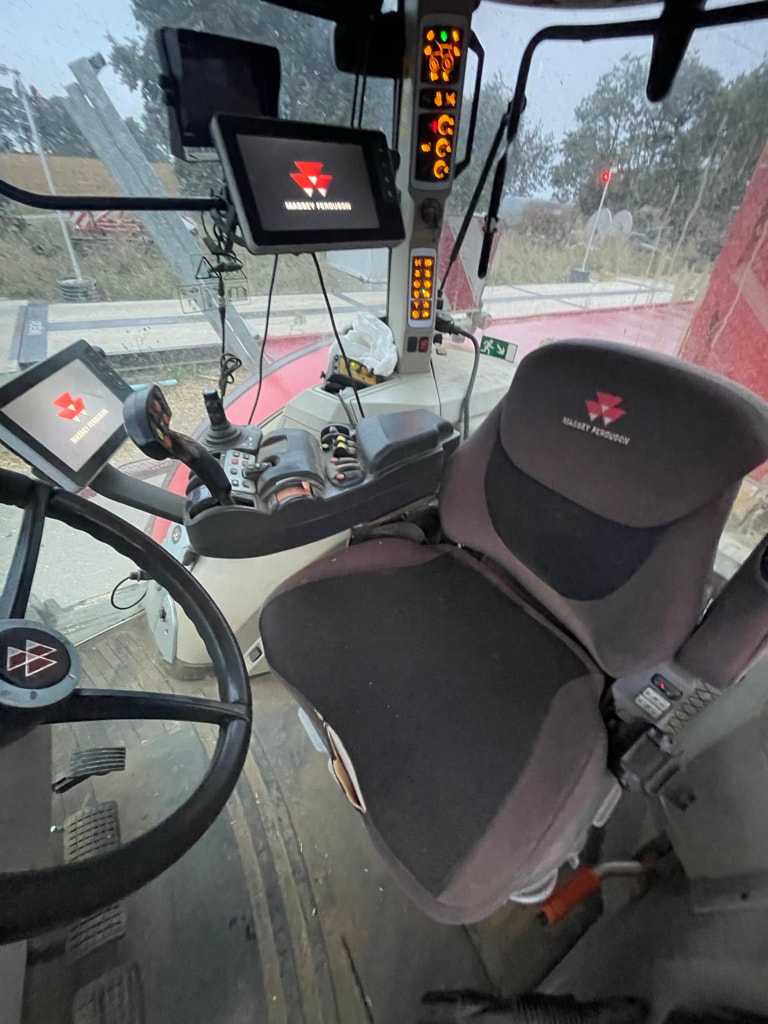 Tracteur MASSEY FERGUSON 8732S DYNA-VT EXCLUSIVE - photo slide 8