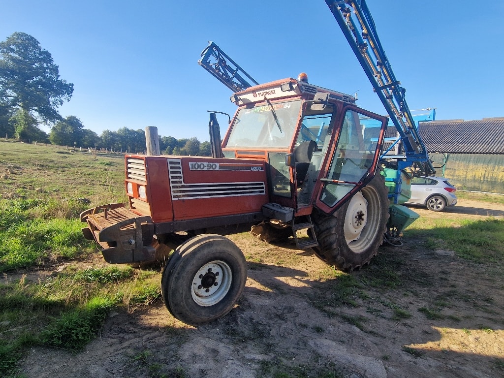 Tracteur FIAT 100 - 90 - photo slide 1