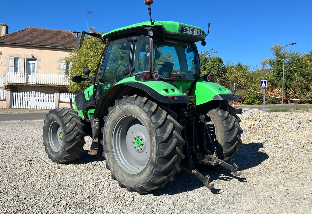 Tracteur chargeur DEUTZ FAHR 5100 DT - photo slide 4