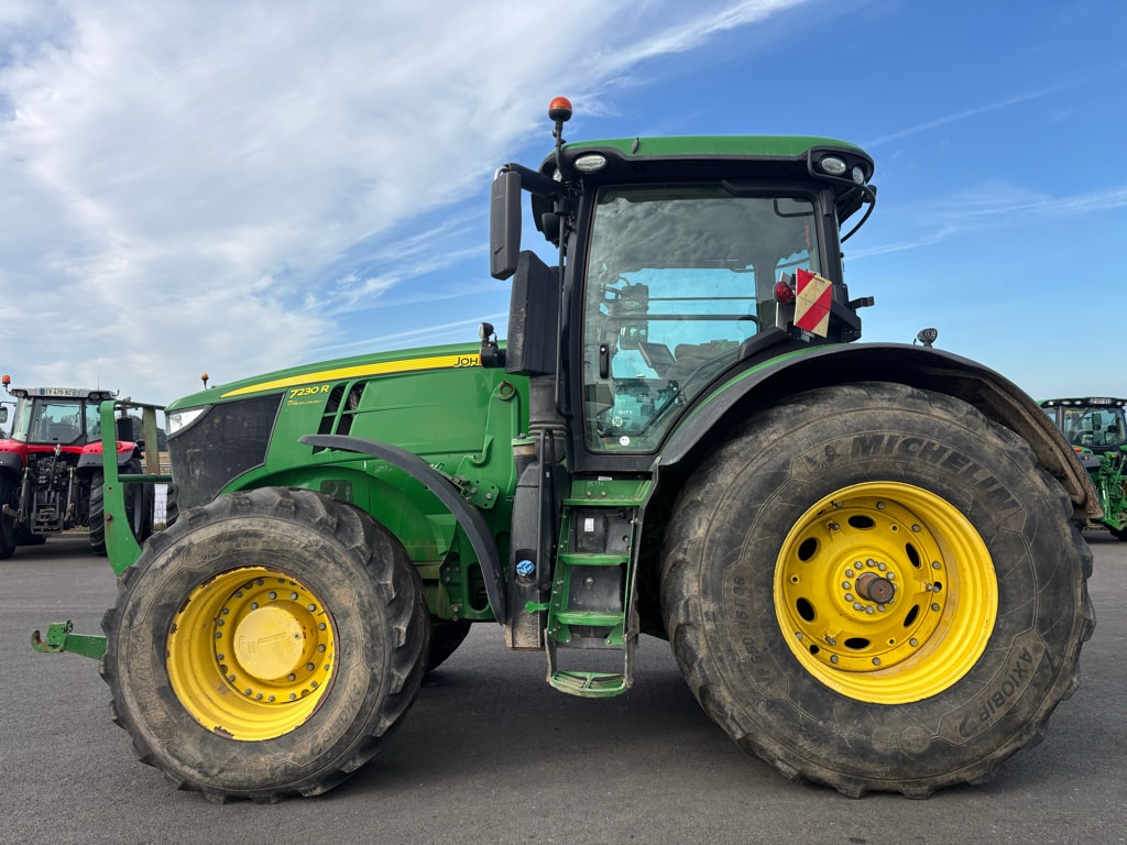 Tracteur JOHN DEERE 7230R 9.0L - photo slide 2
