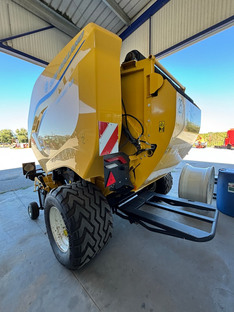 Presse balles rondes NEW HOLLAND Pro belt 165 CropCutter 25 couteaux - photo slide 5