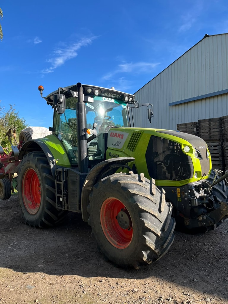 Tracteur CLAAS AXION 810 - photo slide 2