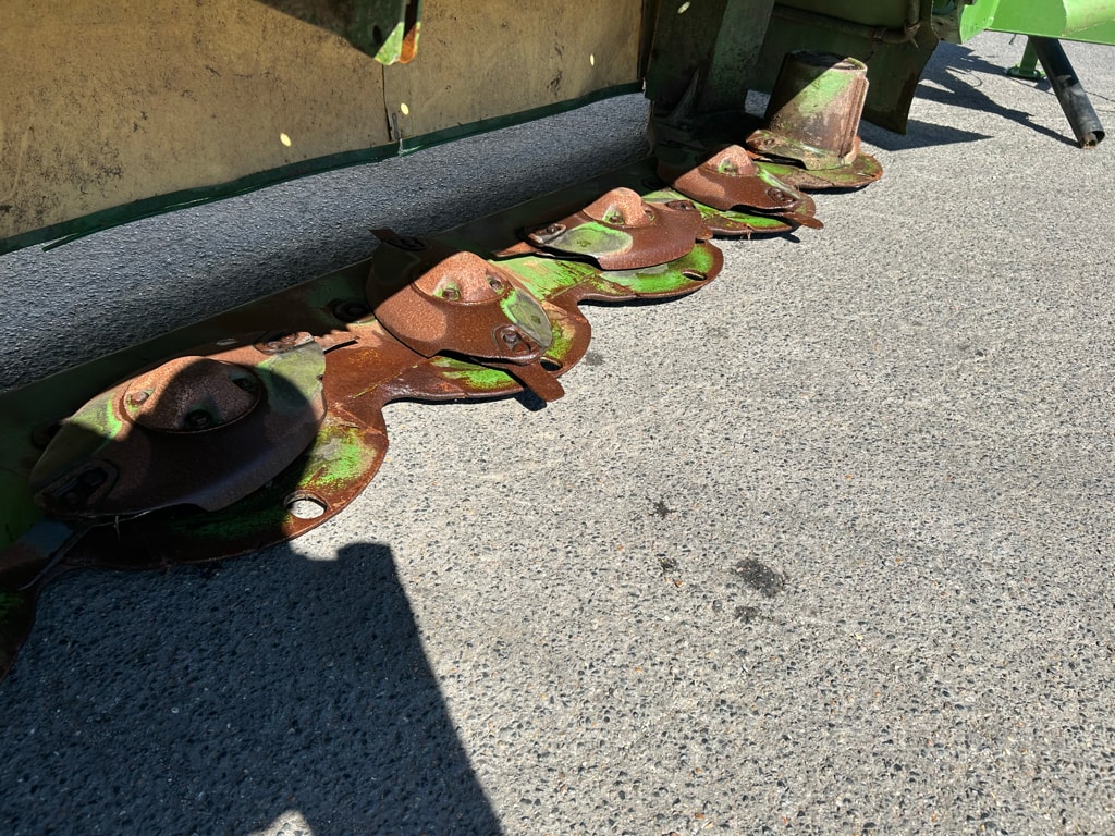 Faucheuse KRONE EASY CUT R320 - photo slide 10