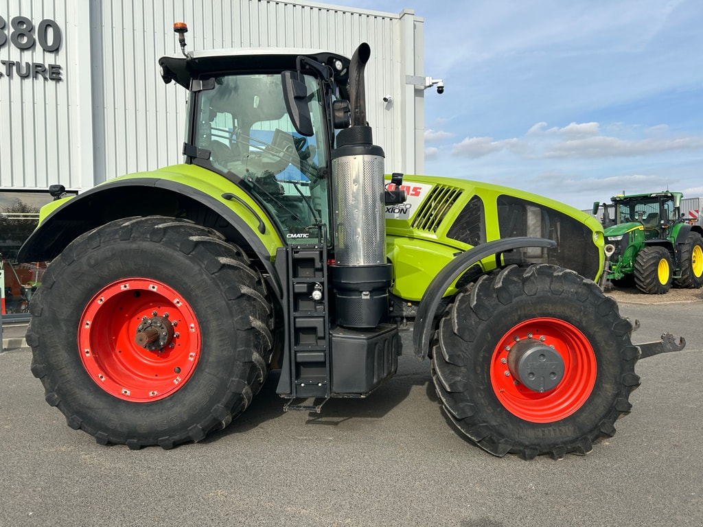 Tracteur CLAAS AXION 920 CMATIC - photo slide 8