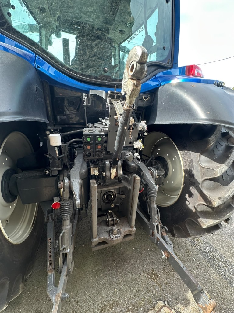 Tracteur chargeur VALTRA n114 H5 - photo slide 12