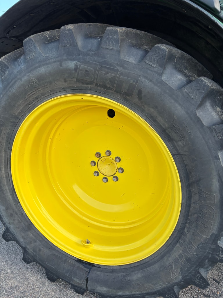 Tracteur chargeur JOHN DEERE 6105R - photo slide 13
