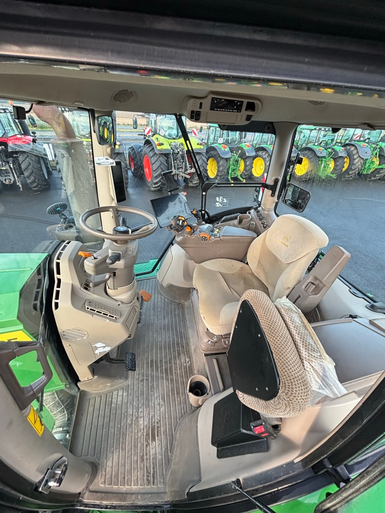 Tracteur chargeur JOHN DEERE 6R250 - photo slide 15