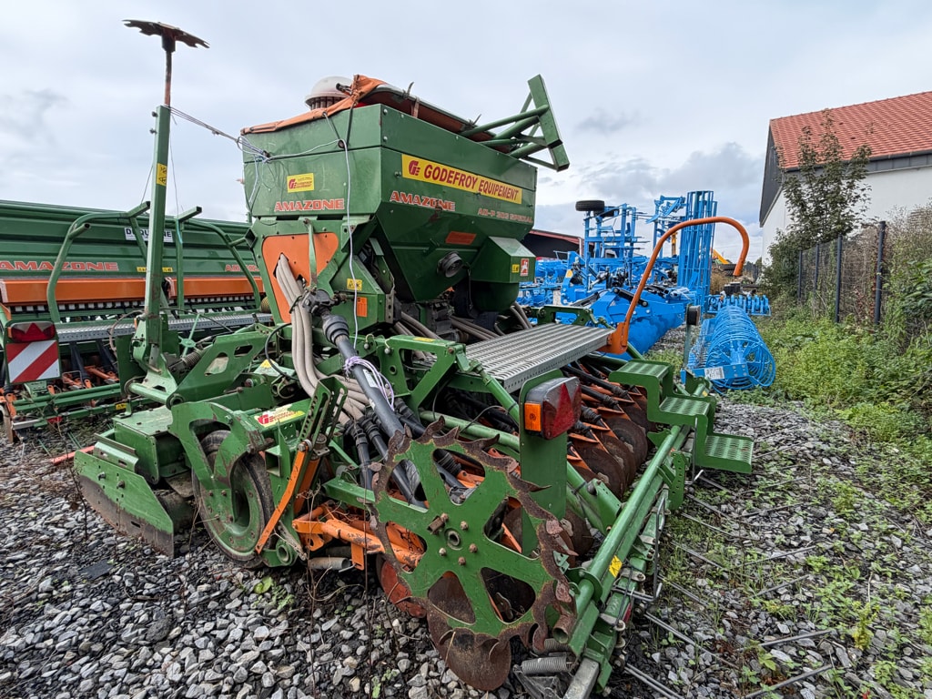 Combine de Semis AMAZONE AD P 303 Spécial  - photo slide 3
