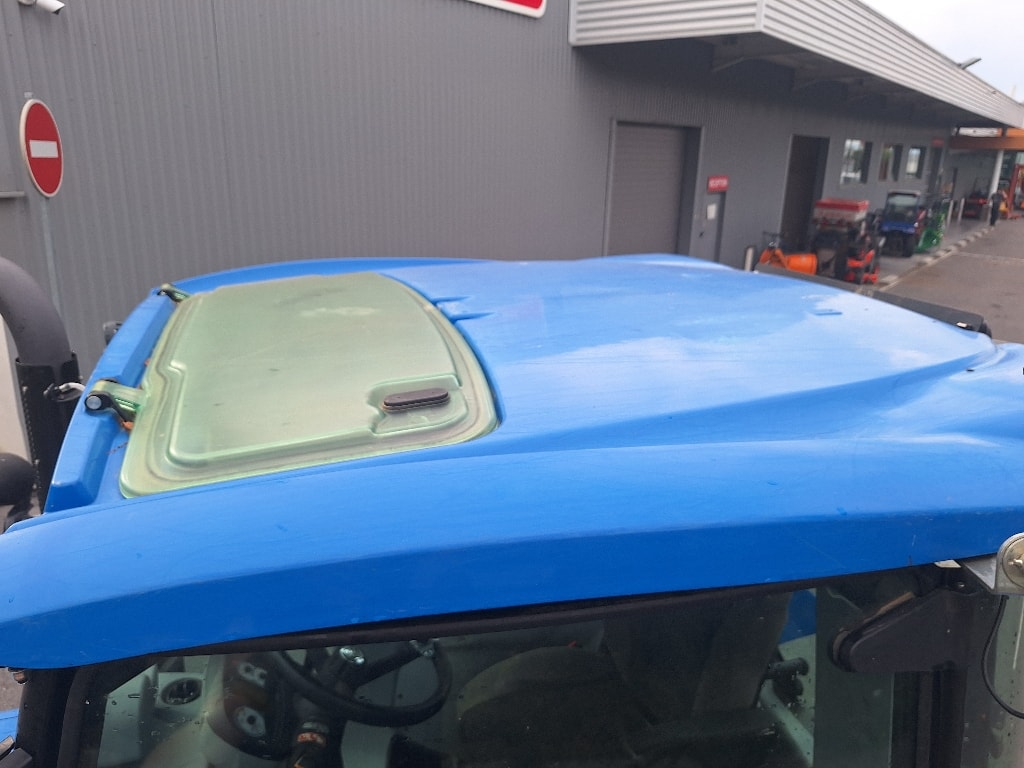 Tracteur NEW HOLLAND T5.120 - photo slide 10