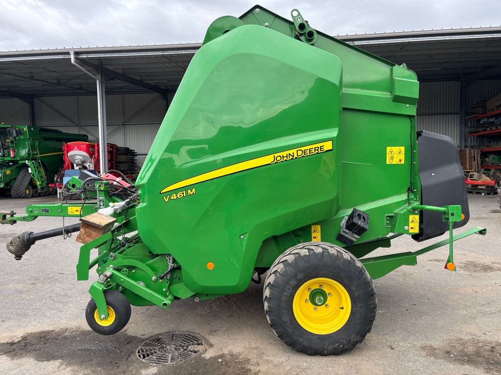 Presse balles rondes JOHN DEERE V461M - photo slide 1