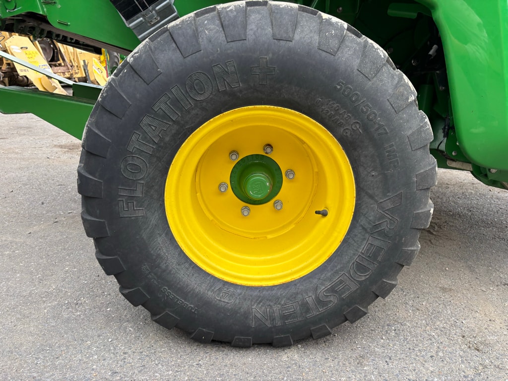 Presse balles rondes JOHN DEERE V461M - photo slide 19