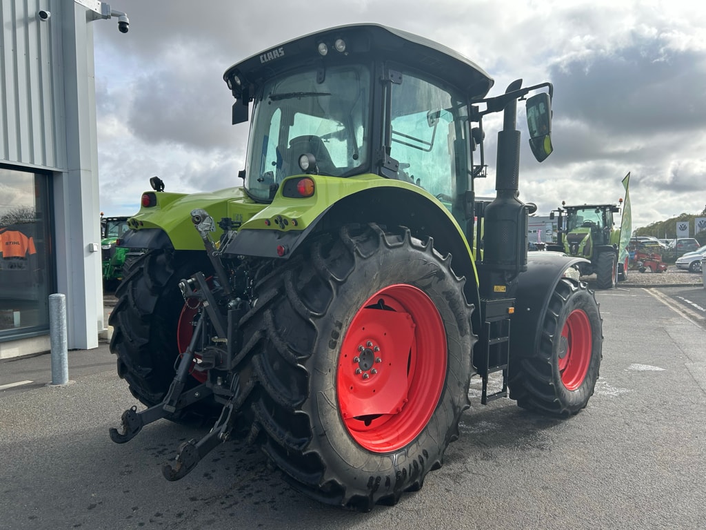 Tracteur CLAAS ARION 530 - photo slide 7