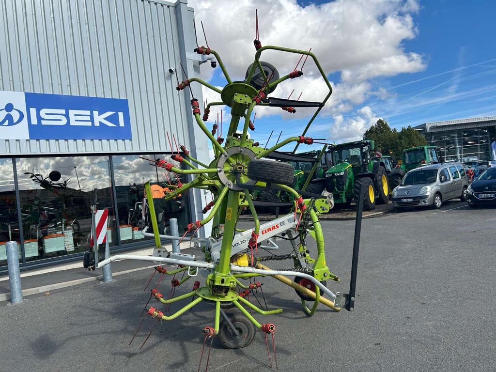 Faneuse CLAAS VOLTO 800 - photo slide 8
