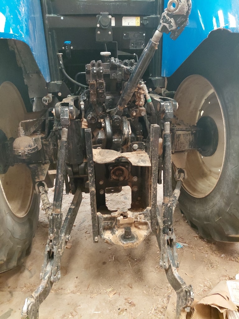 Tracteur NEW HOLLAND T7.245 - photo slide 7