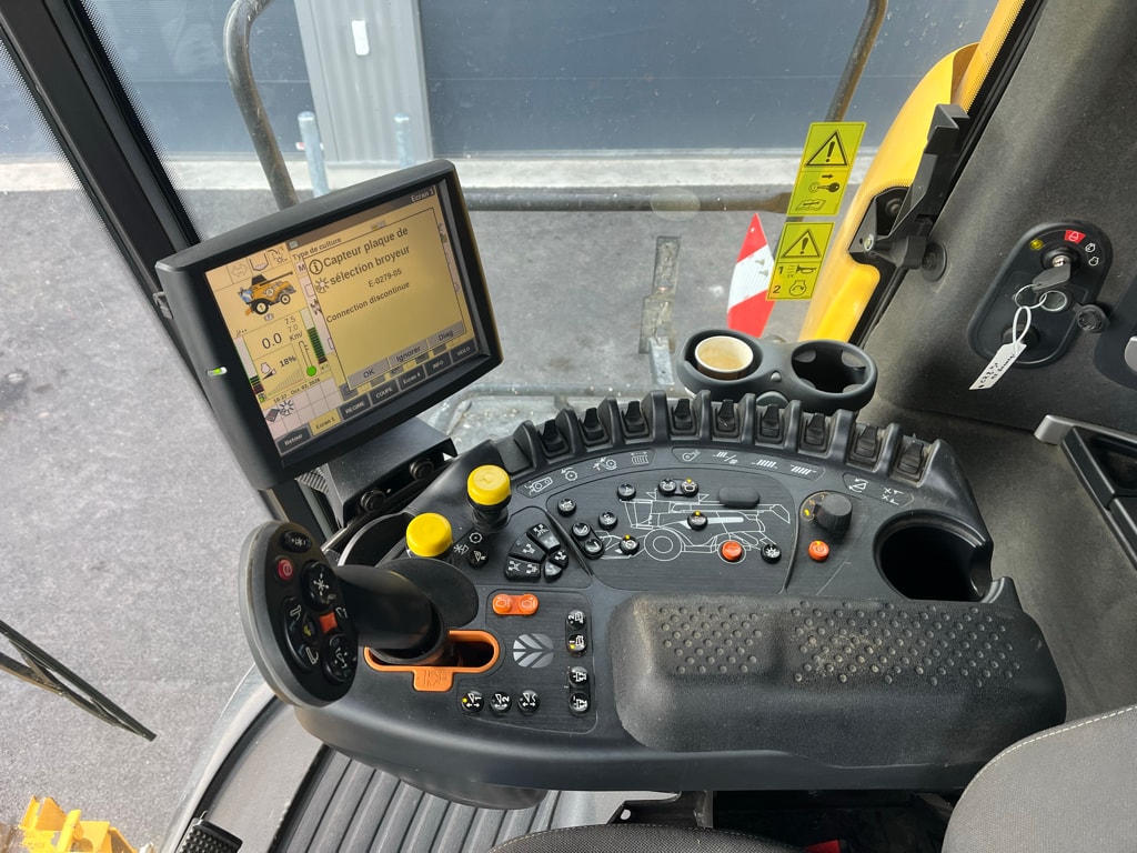 Moissonneuse NEW HOLLAND CR8.90 revelation - photo slide 11