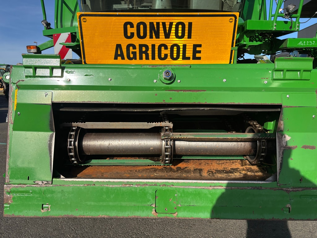 Moissonneuse JOHN DEERE T560 HM - photo slide 29