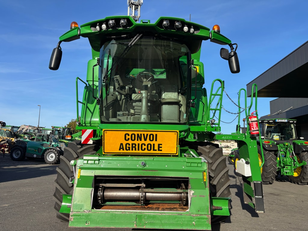 Moissonneuse JOHN DEERE T560 HM - photo slide 3