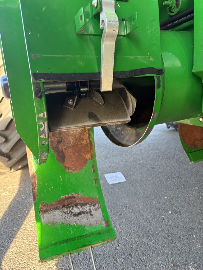 Moissonneuse JOHN DEERE T560 HM - photo slide 37
