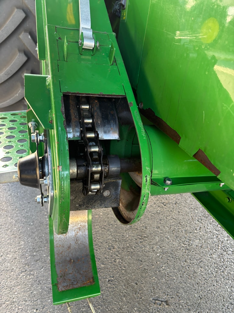 Moissonneuse JOHN DEERE T560 HM - photo slide 38