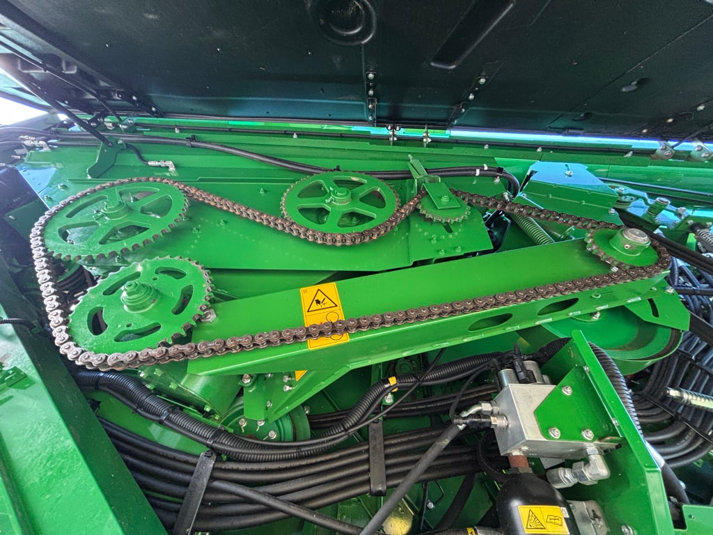 Moissonneuse JOHN DEERE T560 HM - photo slide 43