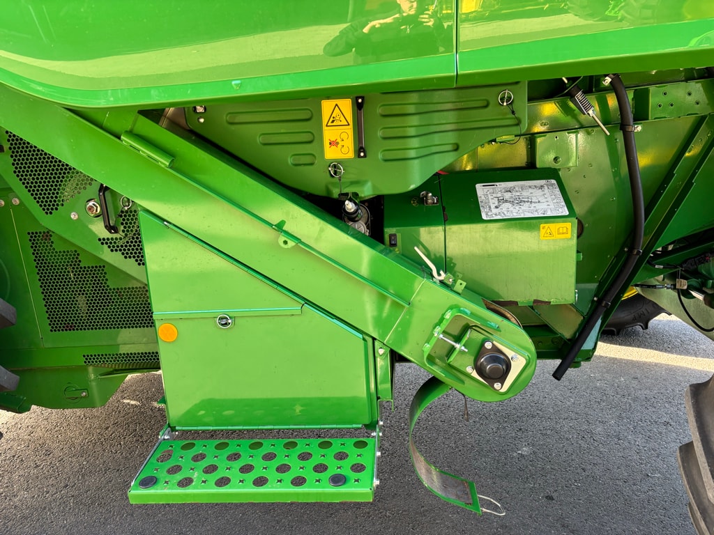 Moissonneuse JOHN DEERE T560 HM - photo slide 59