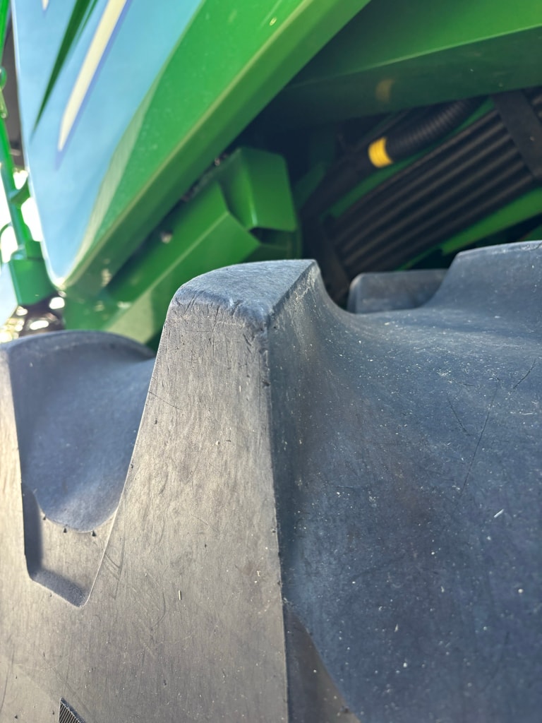 Moissonneuse JOHN DEERE T560 HM - photo slide 60
