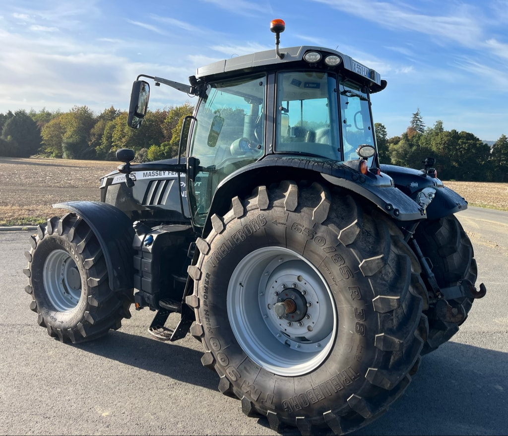 Tracteur MASSEY FERGUSON 7726S DYNA-VT EXCLUSIVE - photo slide 6
