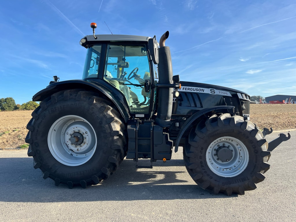 Tracteur MASSEY FERGUSON 7726S DYNA-VT EXCLUSIVE - photo slide 4