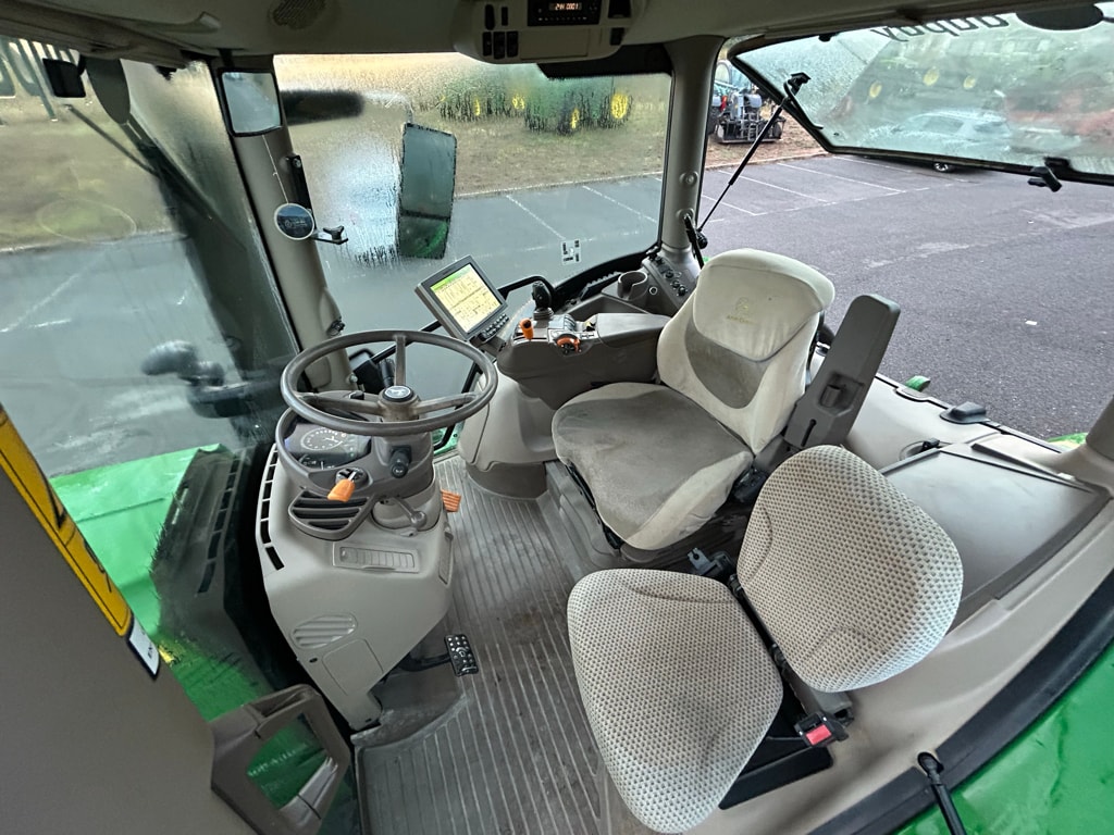 Tracteur JOHN DEERE 6195R - photo slide 5