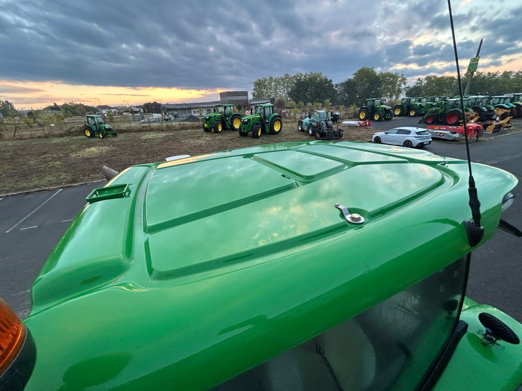 Tracteur JOHN DEERE 6195R - photo slide 12